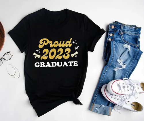 Vista 7 de Proud Family 2023 Graduate Shirts Graduation Class 2023 Gold Squad T-Shirts Proud Mom Dad Sister Brother Graduate Tees Custom Shirt, Golden