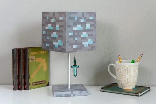 Vista 5 de Minecraft Lámpara LED de bloque de mineral de diamante con extractor de espada de diamante 3D Lámpara de 14 pulgadas