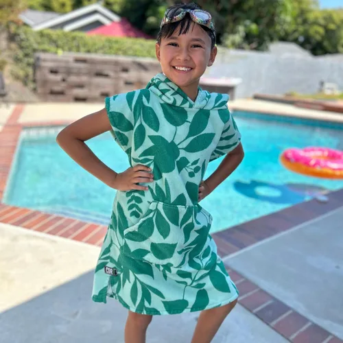 Vista 2 de COR Surf Poncho Toalla Cambiador Bata con Capucha y Bolsillo Frontal para Niños, También Funciona como Toalla de Playa y Manta - Kailua Knightrider