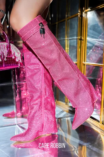 Vista 4 de Cape Robbin Botas de diamantes de imitación para mujer, con candado, hasta la rodilla, tacón de cuña, punta puntiaguda, botas altas de meter