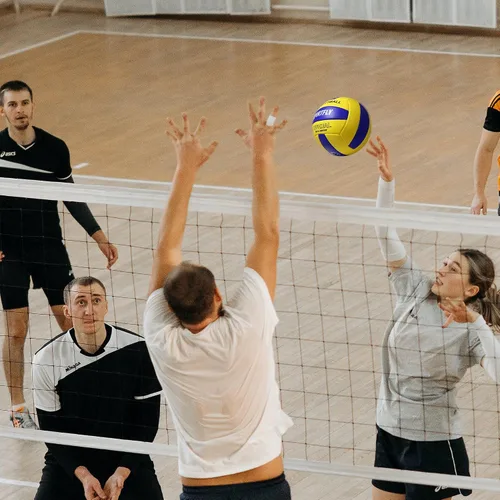 Vista 6 de Official Size 5 Volleyball, Soft Indoor Outdoor Volleyball for Game Gym Training Beach Play, 2 Pcs Per Pack with Pump Kit