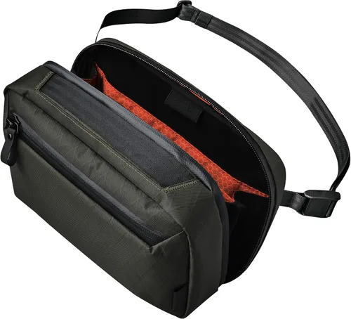 Vista 11 de ALPAKA Elements Tech Case Mini Tech Pouch 1.5L Cable Bag Negro X-Pac VX42 Weatherproof Fabric, YKK Aquaguard Zipper, Detachable Shoulder Strap
