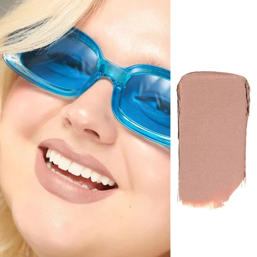 Vista 3 de Gerard Cosmetics Lipstick Underground, lápiz labial gris malva con acabado satinado de lujo, altamente pigmentado, fórmula suave con ingredientes