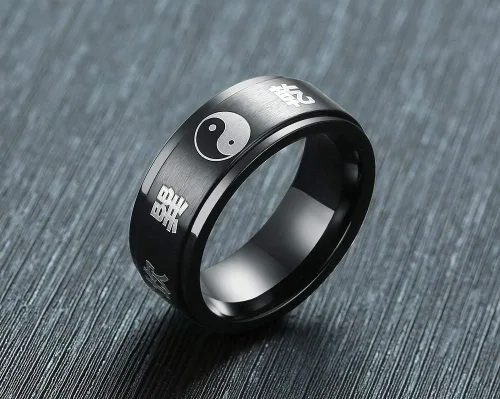 Vista 3 de Hisatan Anillo de equilibrio para hombre Tai Chi Yin Yang Bagua de acero inoxidable Taoísmo Zen Spirit Talismán banda giratoria