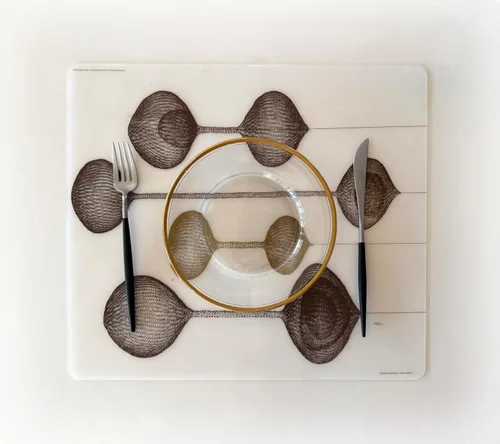 Vista 4 de Modern-Twist Mantel individual rectangular de silicona de 14 x 16 pulgadas, 100% silicona de grado alimenticio, estampado Asawa en niveles, paquete