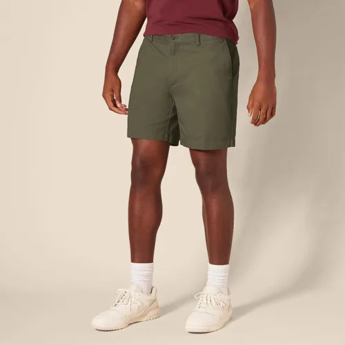 Vista 6 de Tienda Essentials - Pantalón corto ajustado para hombre, 7 pulgadas, Verde Oliva, 38
