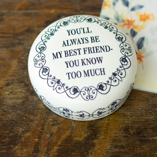Vista 2 de Harvy Canes My Best Friend Scrimshaw - Pisapapeles (2.5 pulgadas de diámetro, 7 onzas)