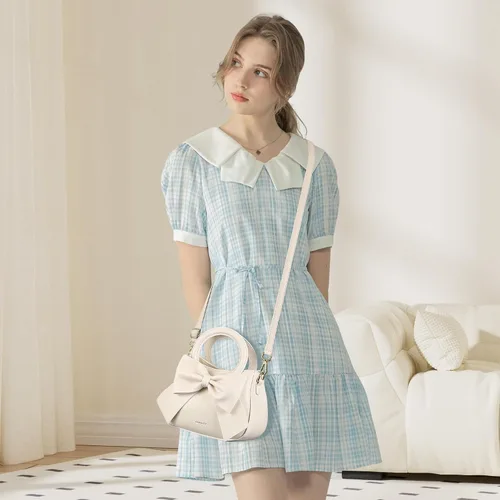 Vista 3 de Bolsos pequeños para mujeres tipo bandolera, bolso cruzado de cuero vegano y carteras con asa superior de transporte y lindo nudo de lazo