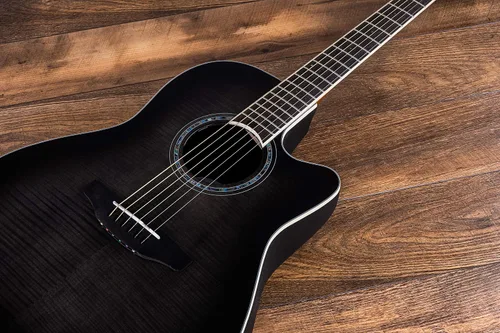 Vista 4 de Ovation Celebrity Standard Plus, guitarra electroacústica Cutaway, profundidad media