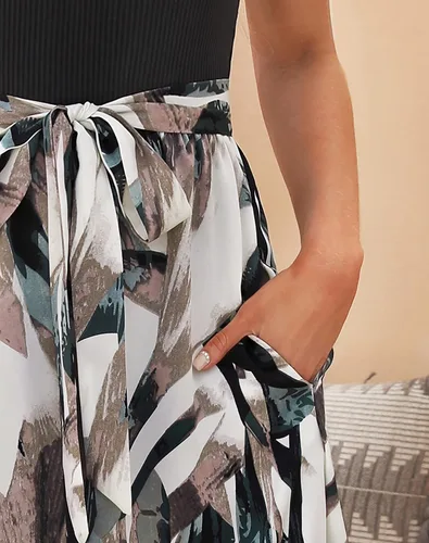 Vista 6 de Zattcas - Vestido por debajo de la rodilla acanalado de manga corta para mujer, modesto vestido de trabajo casual con bolsillos