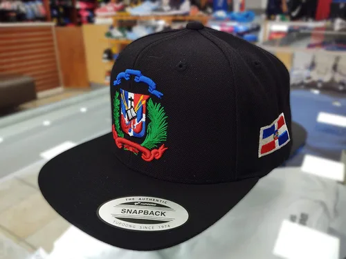 Vista 5 de Escudo bordado de República Dominicana y tapa trasera a presión de bandera Negro