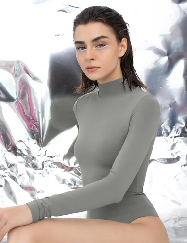 Vista 6 de PUMIEY Women's Long Sleeve Bodysuit Mock Turtle Neck Body Suits Going Out Tops Sharp Collection