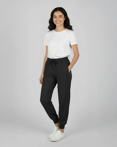 Vista 4 de Real Essentials Paquete de 3 pantalones deportivos Dry-Fit para niñas, pantalones deportivos suaves y activos con bolsillos y cordón
