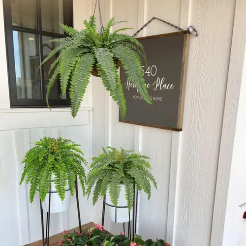 Vista 5 de Plantas colgantes falsas grandes de helecho boston, plantas artificiales para exteriores, helechos falsos realistas con cesta de palmera, plantas