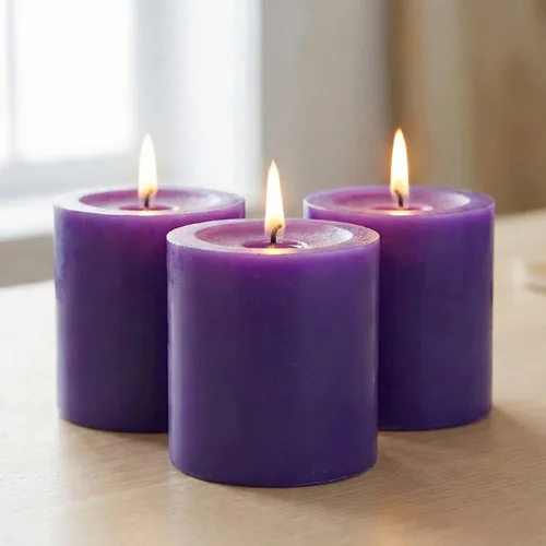 Vista 60 de Richland® Juego de 20 velas de pilar de 2 x 3 pulgadas, color marfil sin perfume