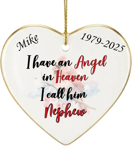 Vista 21 de Adorno de Navidad conmemorativo personalizado 2025 – Recuerdo de cerámica en forma de corazón – Tengo un ángel en el cielo I Call Her Primo – Regalo