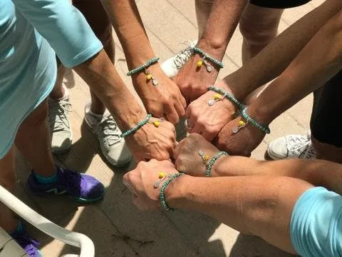 Vista 6 de Pulsera de tenis de karma Gran regalo para mujeres Ideal como regalo para jugadores de tenis