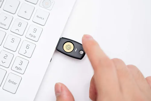 Vista 4 de Llave de seguridad FIDO2 U2F Autenticación de dos factores (2FA) Clave USB PIN+Touch (no biométrico) USB-A Tipo Trustkey T110