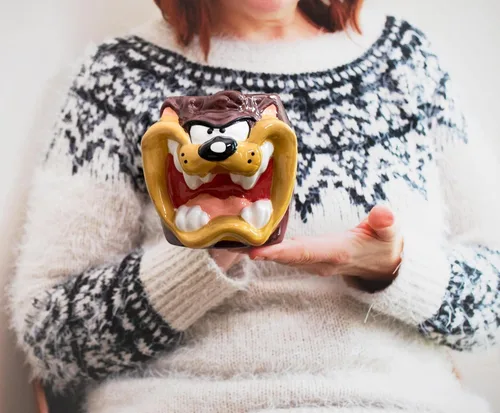 Vista 4 de Silver Buffalo Looney Tunes Taz Face - Taza de cerámica esculpida en 3D, 24 onzas