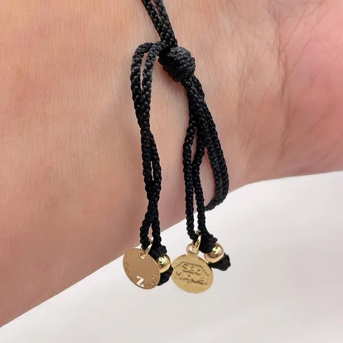 Vista 12 de St Michael Archangel Coin Medal on Adjustable Red Cord Wrist Adjustable Bracelet