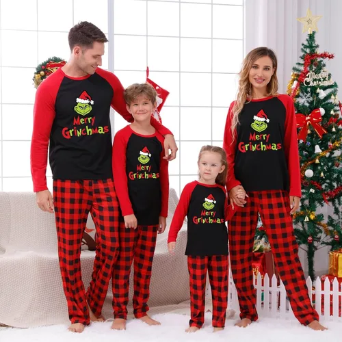 Vista 7 de Pijamas de Navidad para la familia, conjuntos de pijamas de Navidad a juego 2023, pijamas de Navidad para mujeres y hombres, conjunto de ropa