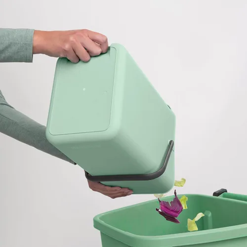 Vista 6 de Brabantia Sort & Go Cubo de Reciclaje 3.2 Galones (Verde Jade) Cubo de Basura de Plástico Eficiente en Espacio con Asa, Tapa Removible y Que