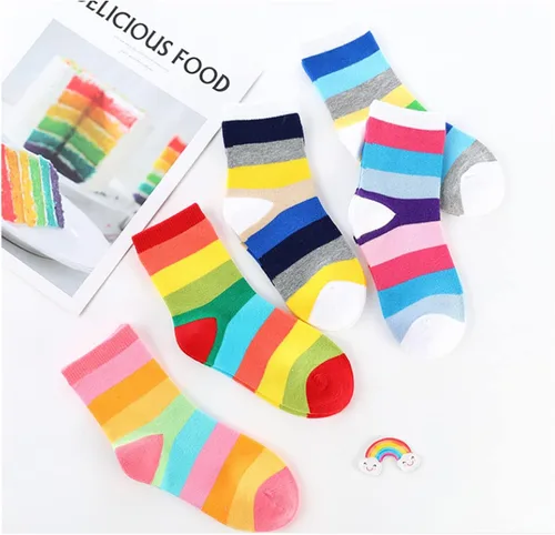 Vista 2 de Litomatic Calcetines de algodón sin costuras para niñas, calcetines casuales para niños, calcetines escolares con rayas de arcoíris, paquete de 5