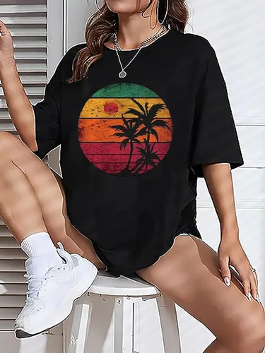 Vista 2 de Camiseta de gran tamaño con estampado de palmeras para mujer, estilo tropical, hawaiano, playero Negro
