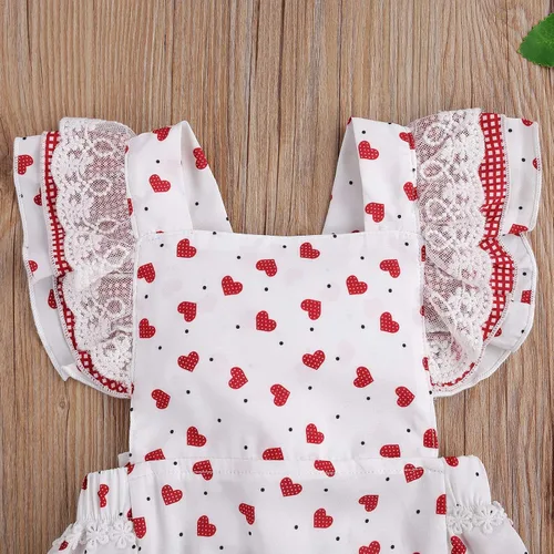 Vista 4 de Mono para bebé niña de San Valentín con mangas sin espalda y estampado de corazón con diadema