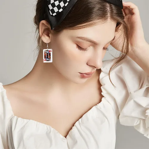 Vista 5 de Pendientes colgantes de póquer de acrílico grandes y divertidos, hipoalergénicos, creativos, para mujeres, niñas, juegos de azar, regalo de joyería