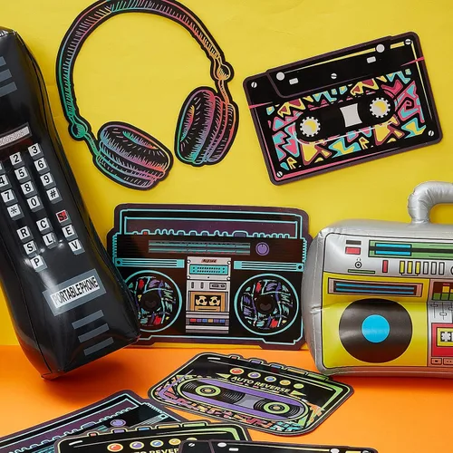 Vista 4 de Zhanmai 26 piezas de decoraciones de fiesta de los años 80 y 90 radio boombox inflable teléfono móvil cadena de globos de papel dorado accesorios