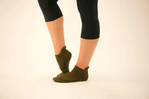 Vista 2 de Calcetines Crescent Moon ExerSocks (paquete de 3) antideslizantes