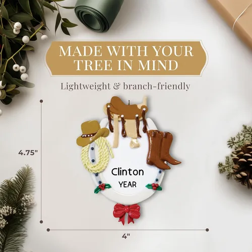 Vista 4 de Adorno ecuestre personalizado 2024 – Personalización rápida y gratuita las 24 horas – Adorno de Navidad de equitación para árbol – Recuerdo de Marrón
