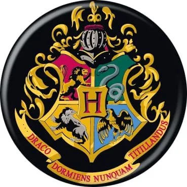 Vista 3 de Ata-Boy Harry Potter Gryffindor, 9 34, marca oscura, juego de cuatro botones coleccionables de 1.25 pulgadas, Multi