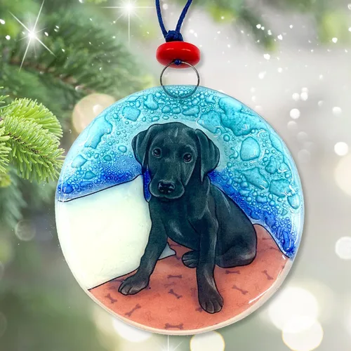 Vista 3 de Ruth's Ethical Goods Black Lab - Adorno de árbol de Navidad para perro, atrapador de luz de cristal artístico