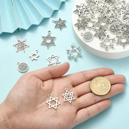 Vista 3 de Ipotkitt 100 piezas de 10 estilos antiguos de estrella de David dijes planos de estrella de la suerte, dijes hexagramas, manualidades para collares