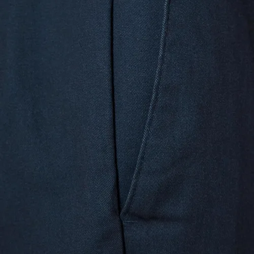 Vista 7 de Tienda Essentials Pantalón chino ajustado resistente a las arrugas, sin pinzas, para hombre