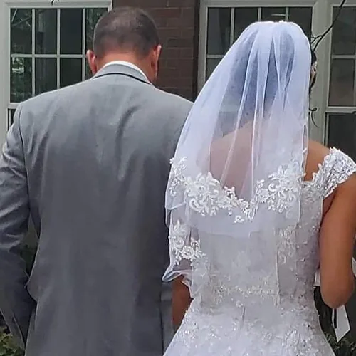Vista 6 de Velo de novia de 2 niveles de encaje de flores con peine de novia accesorios para novias