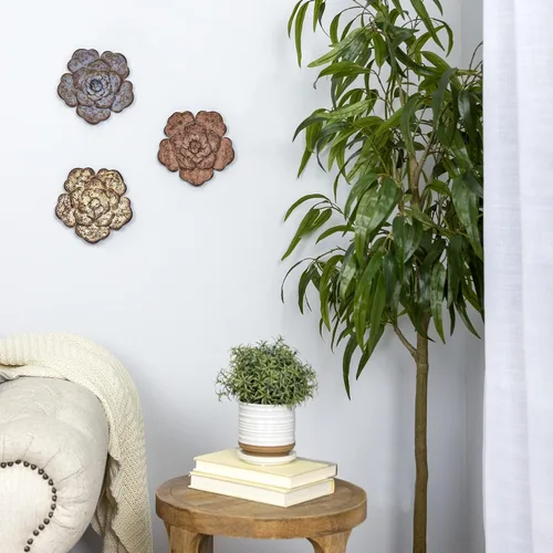 Vista 6 de Stratton Home Décor - Juego de 3 flores rústicas de metal para decoración de pared