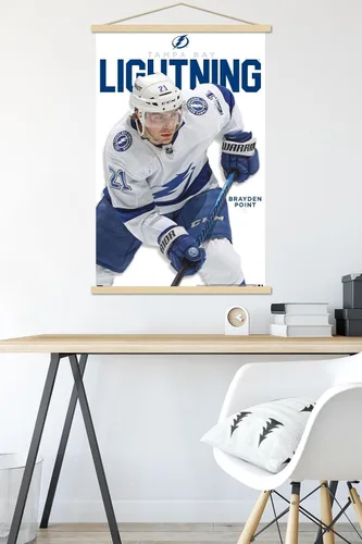 Vista 5 de Trends International NHL Tampa Bay Lightning - Póster de pared Brayden Point Feature Series 23 con marco magnético