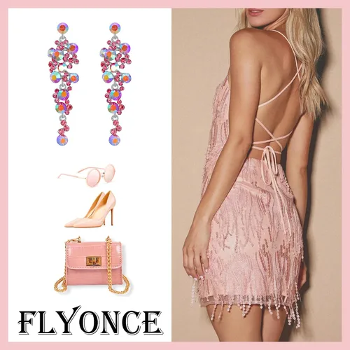 Vista 6 de Flyonce Pendientes largos colgantes de cristal para mujer, estilo bohemio y floral
