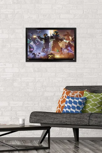 Vista 2 de Halo - Póster de pared de 20 años, 22.4 pulgadas de largo x 14.7 pulgadas de ancho, versión enmarcada en negro Versión con marco negro