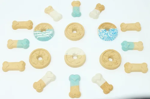 Vista 2 de Claudia's Canine Bakery - Caja de regalo de galletas gourmet para perros Blue Buddies