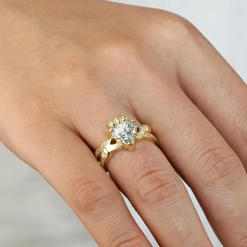Vista 2 de Gold Moissanite Claddagh Promise Rings for Women