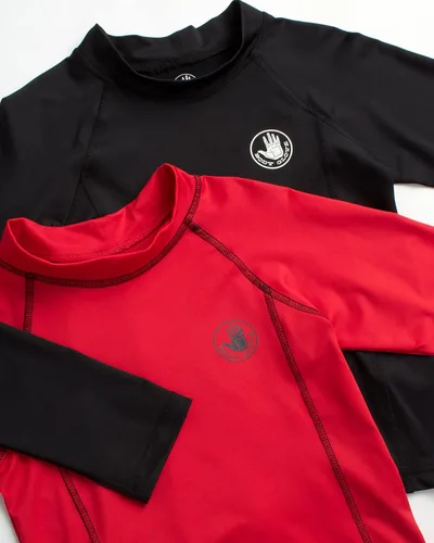 Vista 3 de Body Glove Camiseta de natación de manga larga con protección solar y arena para niños, paquete de 2 unidades UPF 50+ (2T-14)