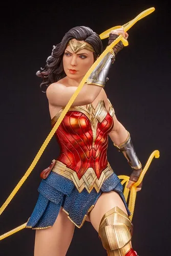 Vista 17 de Kotobukiya ARTFX DC Universe Wonder Woman WW84-1/6 Figura completa