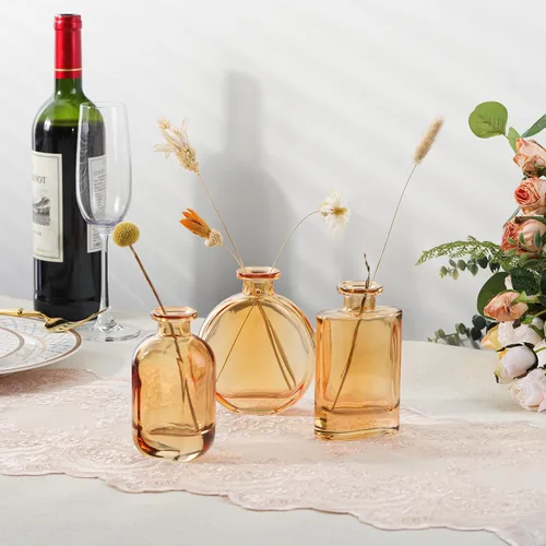 Vista 5 de Joeyan Juego de 3 jarrones de cristal ámbar – Florero decorativo rústico – Jarrón pequeño para botellas de centro de mesa para bodas, hogar