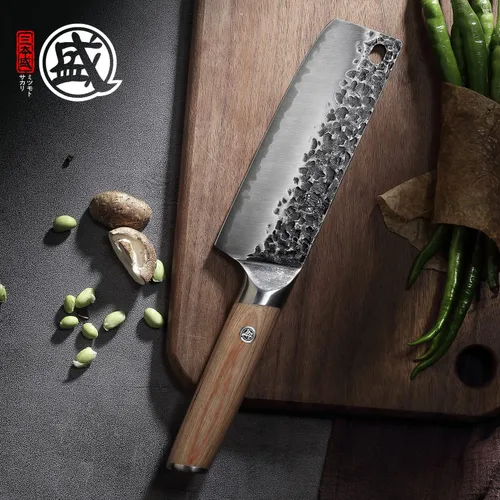 Vista 5 de MITSUMOTO SAKARI Cuchillo japonés Nakiri de 7 pulgadas, acero SKD-11 Wide 2mm Nakiri blade for vegetable push cuts, 3-layer SKD-11 steel, textured
