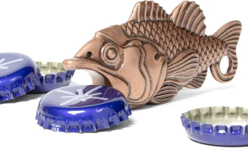 Vista 5 de Abrebotellas de pescado para hombres – Abrebotellas de pesca de cobre antiguo, abridor detallado de cerveza de bajo de boca grande, regalo