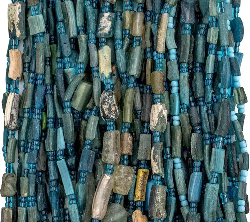 Vista 4 de Abalorios de cristal romanos de agua, vidrio genuino encontrado en Afganistán, Cuentas de vidrio mate para la fabricación de joyas, The Bead Chest